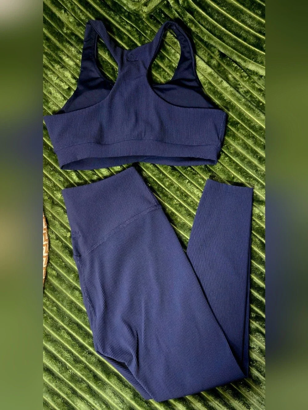 Beyond Yoga Ribbed Navy Sports Bra & Leggings Set - Picture 1 of 3